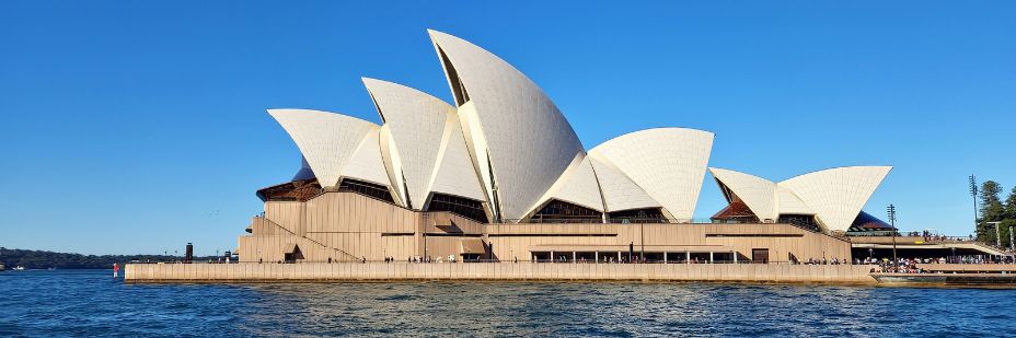 5 Buildings That Blur the Line InPost 1