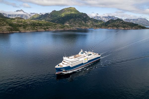 Secure and seamless movement for passengers