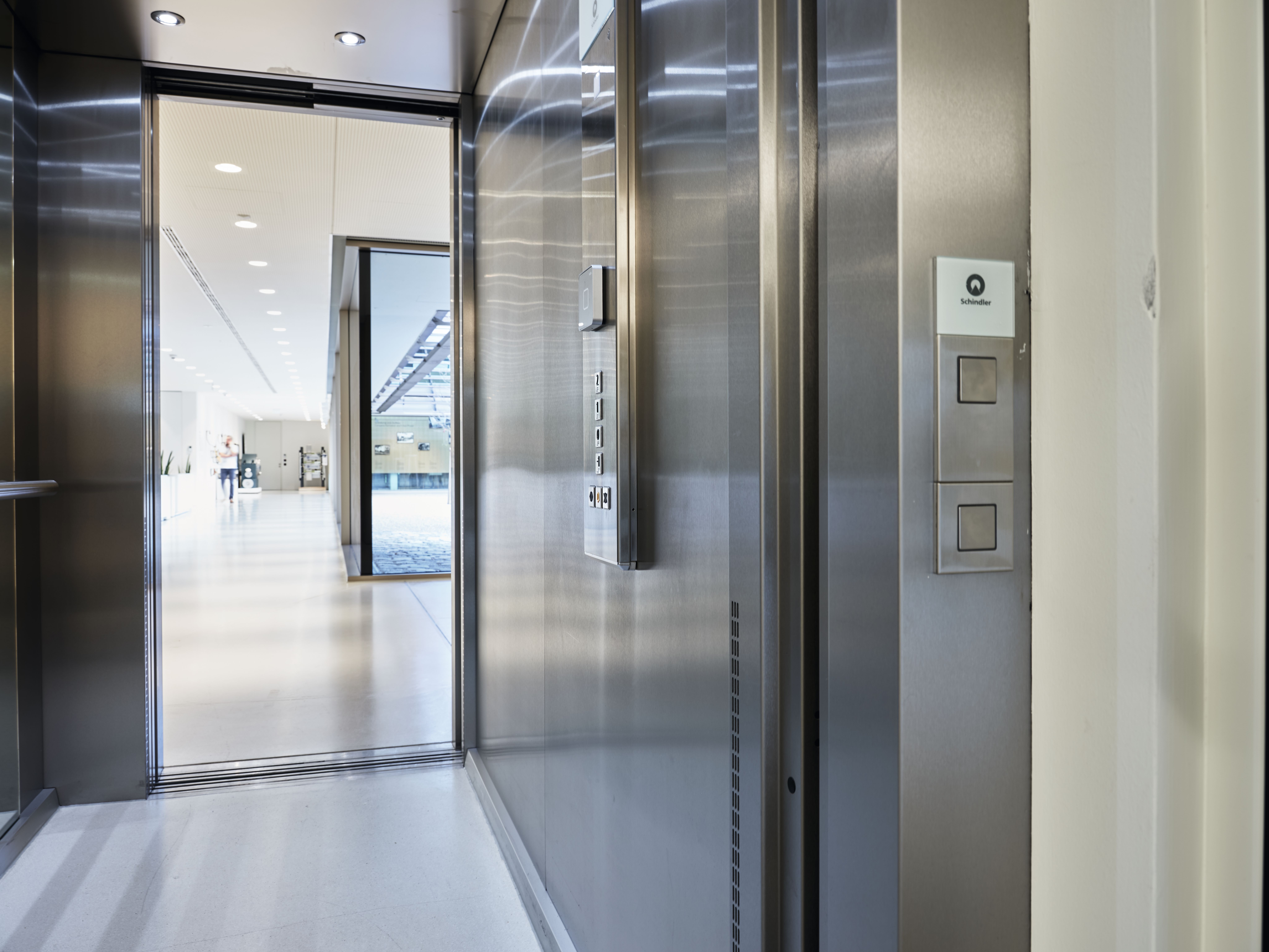 IM Kompaktleser9110 102472 web-jpeg