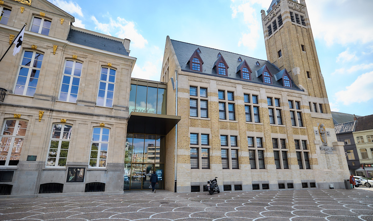 Townhall Roeselare AFF 1