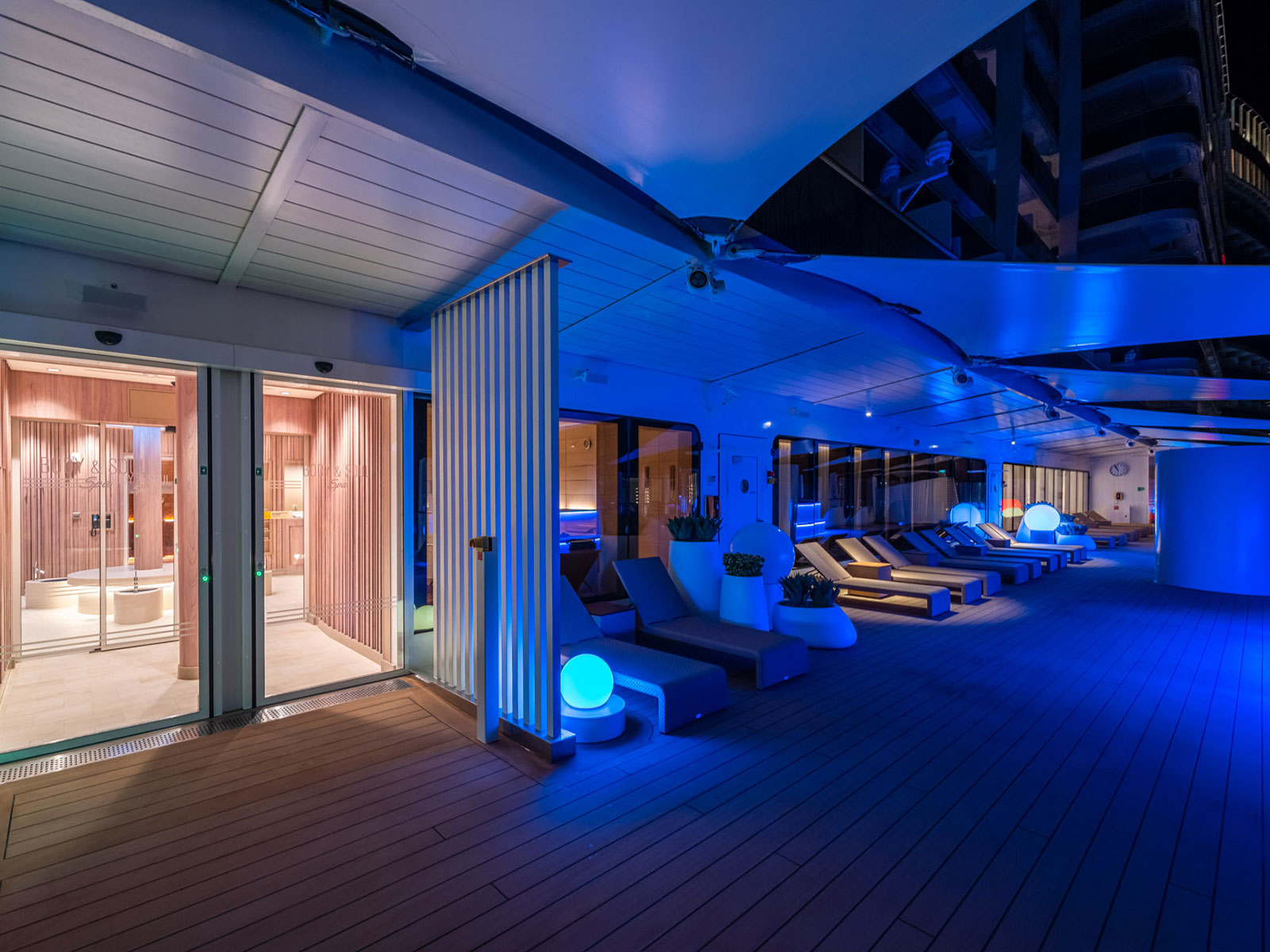 pic Bilder-Web AIDAcosma Rostock 07