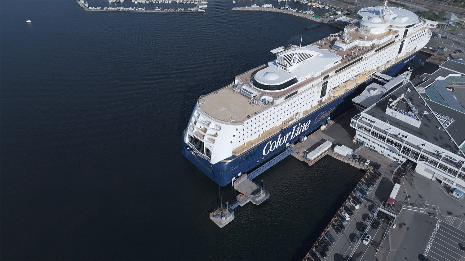 Norge Color Line Inside Color Line improves passenger flows with an e-gate system from dormakaba