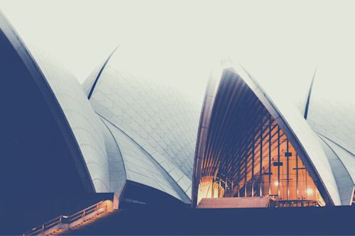 Blog_FeaturedImage_stage-sound-and-sight-top-7-music-hall-projects-around-the-world.png