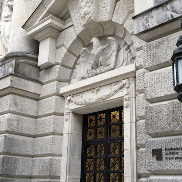 Preserving the heritage and historical value of the Stabi Berlin. Meeting modern security standards.