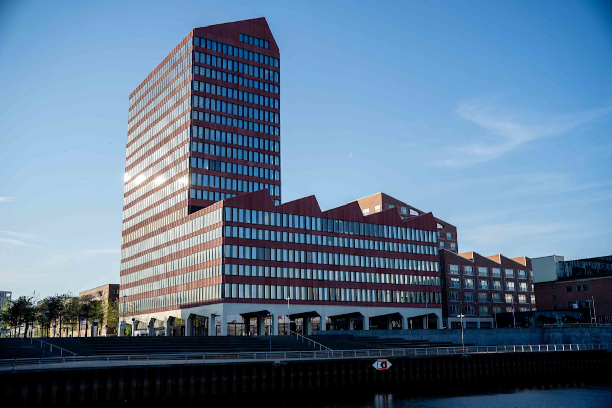 Urbanes Leben und Arbeiten – und das Wasser stets im Blick: Sichere Zutrittskontrolle trifft moderne Stadtgestaltung