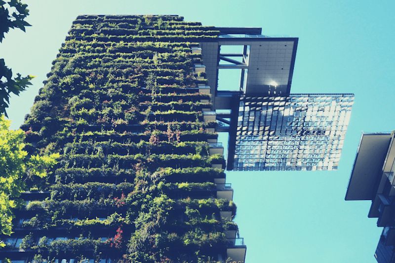 Blog_FeaturedImage_6-most-iconic-green-buildings-from-6-continents.png