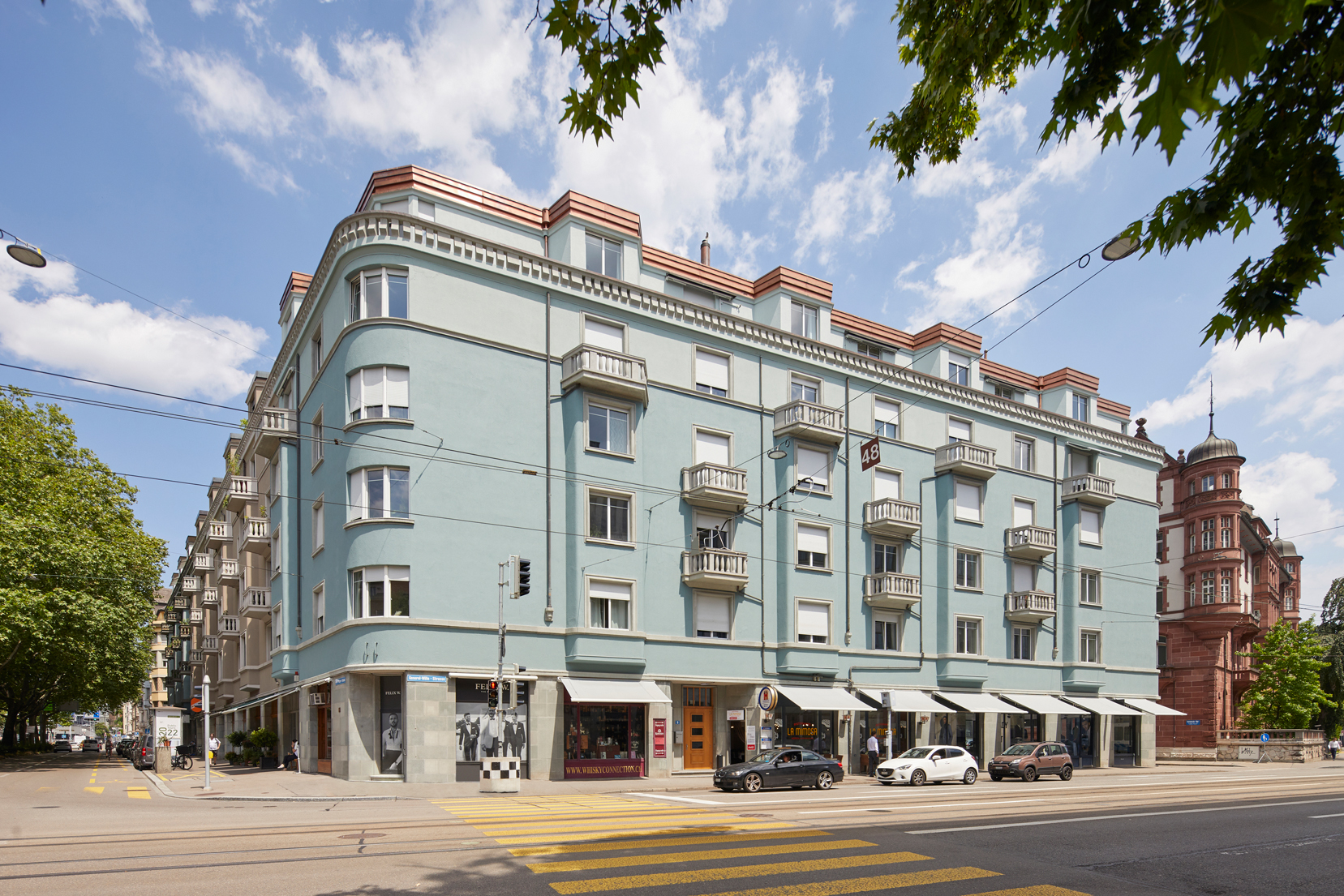 Moderner Zutritt im Herzen von Zürich