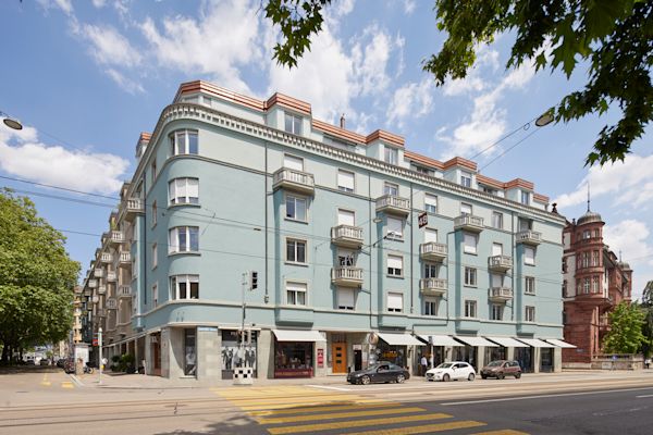 Modern access in the heart of Zurich