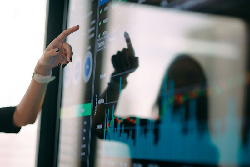 AI Redefining Facility Management Featured