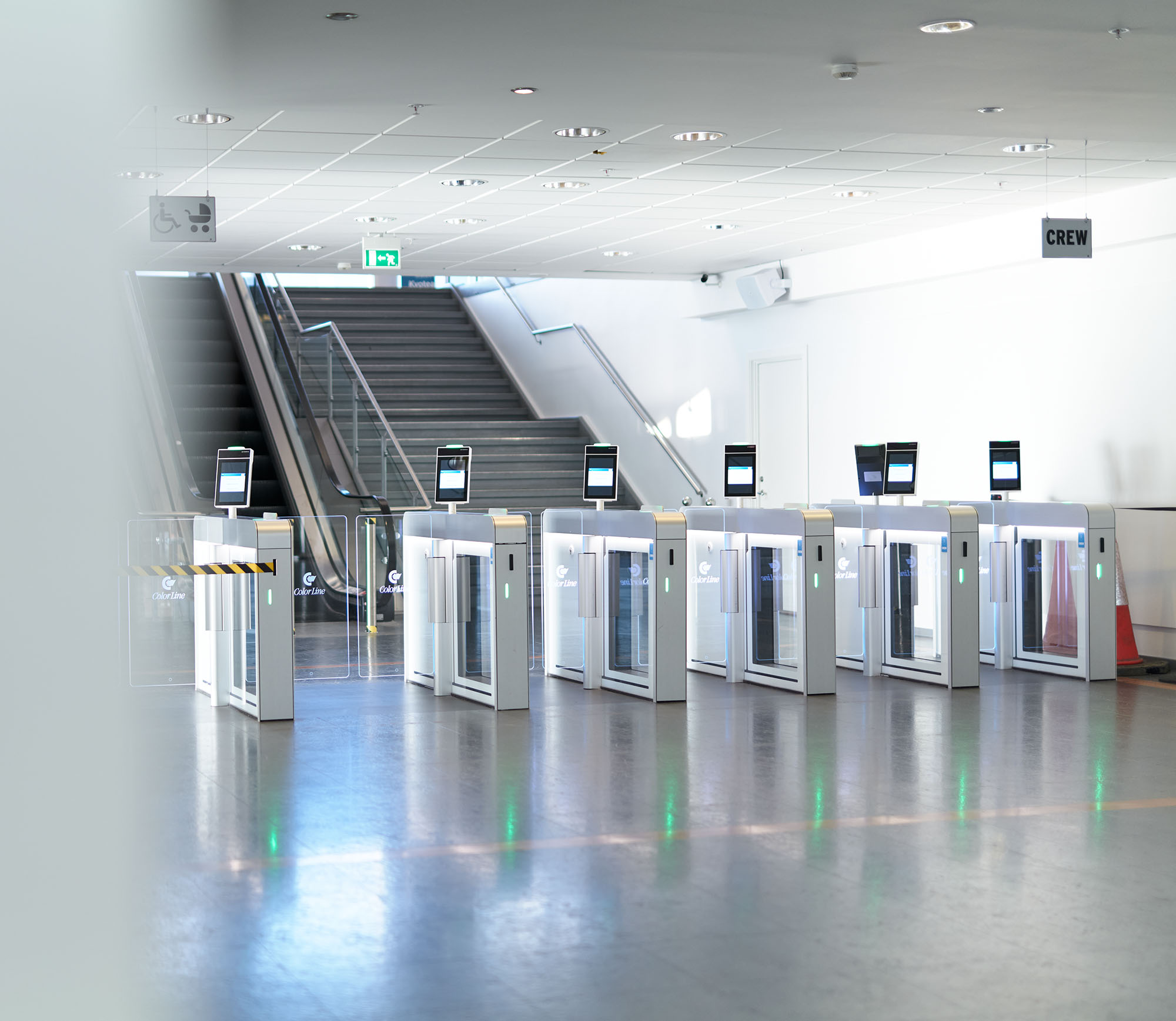Color Line improves passenger flows with an e-gate system from dormakaba