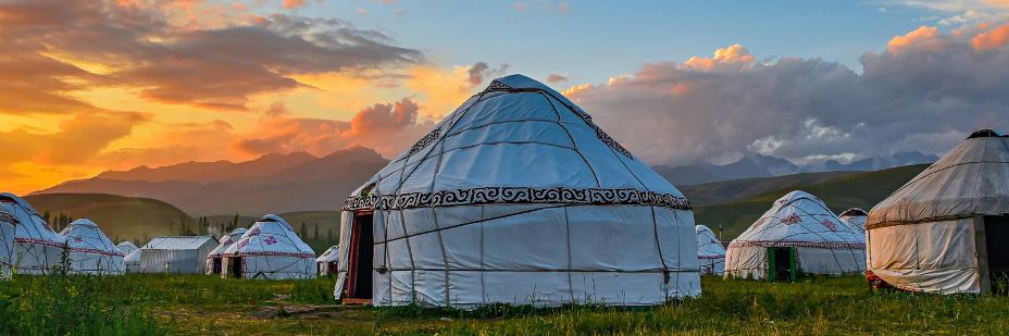 Temporary Architecture InPost 5