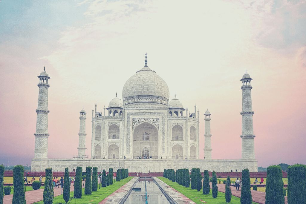 Blog_FeaturedImage_know-your-architecture-islamic-architecture-and-5-finest-examples.png