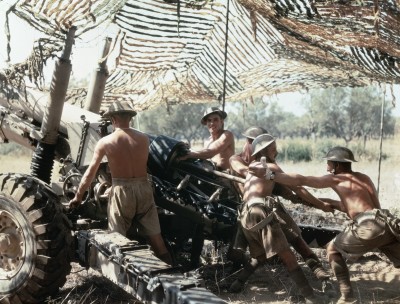 5.5-inch gun crew from 75th (Shropshire Yeomanry) Medium Regiment, Royal Artillery, in action in Italy, September 1943.