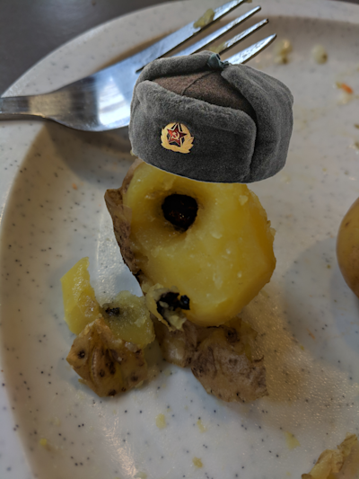 Kommunistisk potatis Vi är inte revolutionärer på riktigt. ☭
