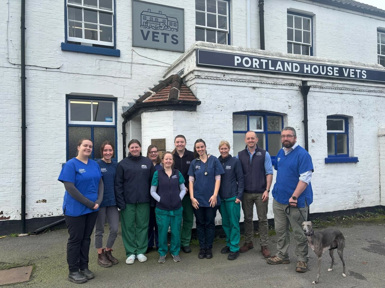 Portland House Vets, Ollerton Team