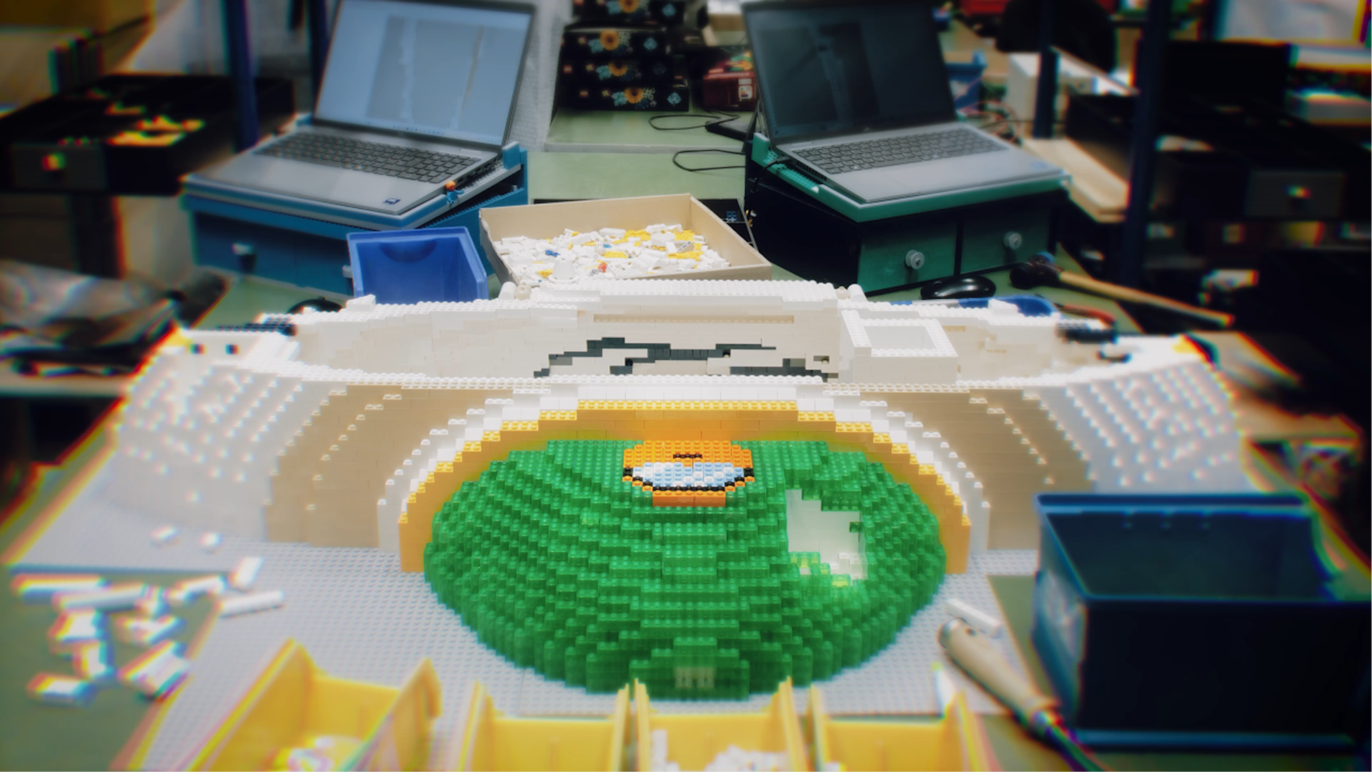 Nike x Lego - media gallery 2.2