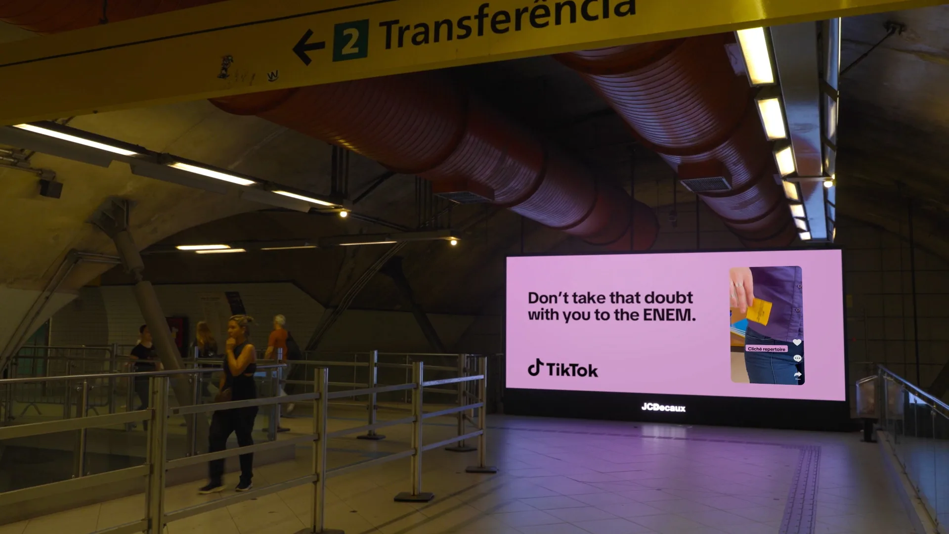 Copywriting and tone of voice
