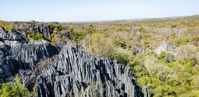 tsingy-bemaraha-madagascar-groepsreis programma 410x200