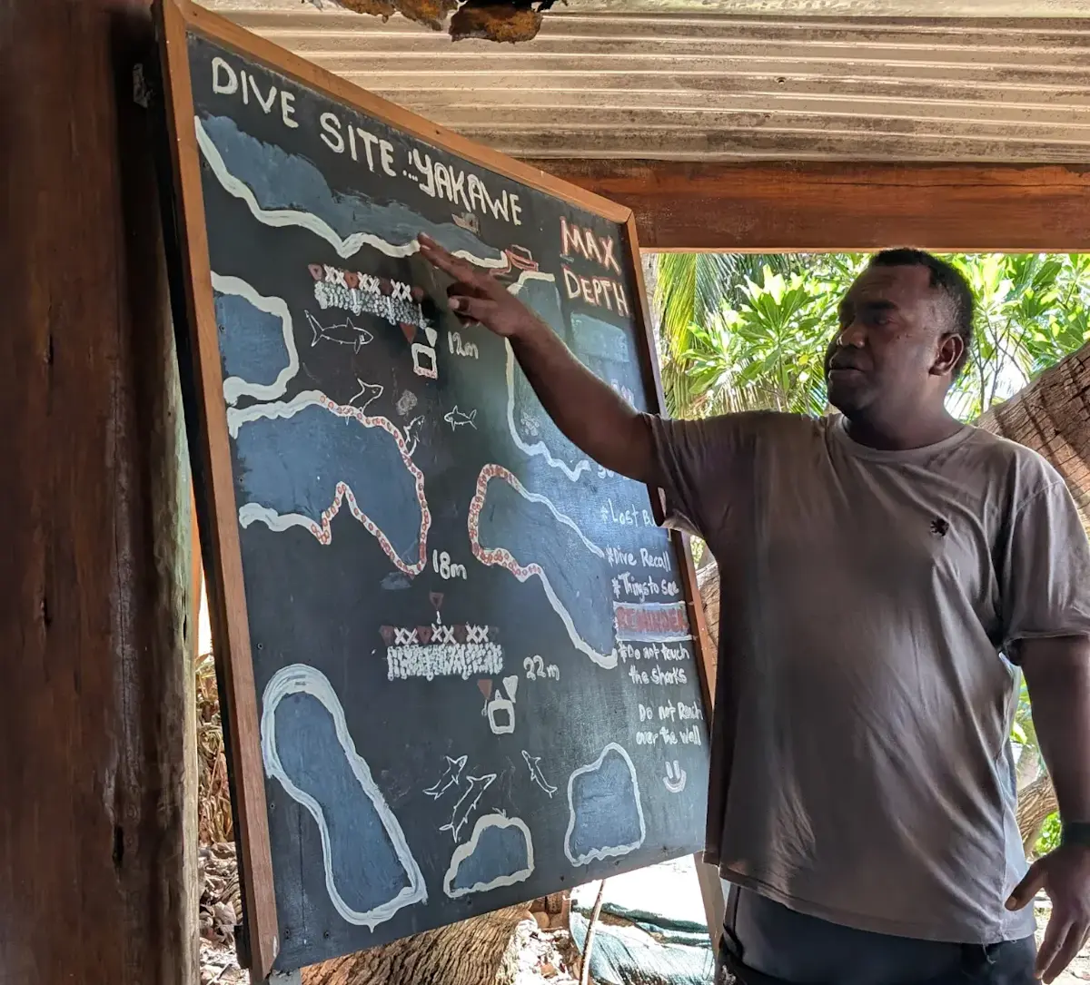 Diving master Fiji