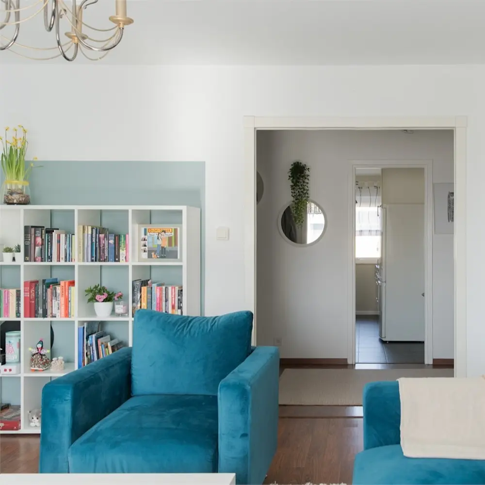 Genom att måla en ruta i rummet skapar du ett djup till bostaden