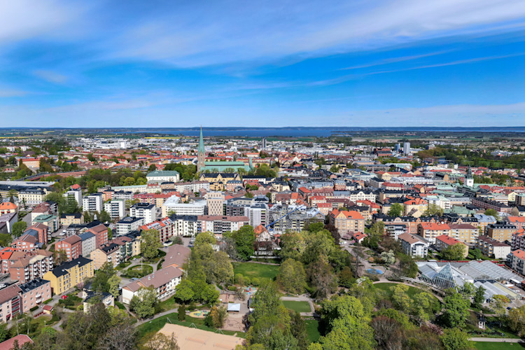 Adress i Johannelund i Linkping i stergtlands ln. Linkping-Saab flygplats Det finns fyra frskolor, en grundskola och sex gymnasieskolor i nrheten. Munkhagsgatan 128C stergtlands ln, Linkping - patient-survey.net