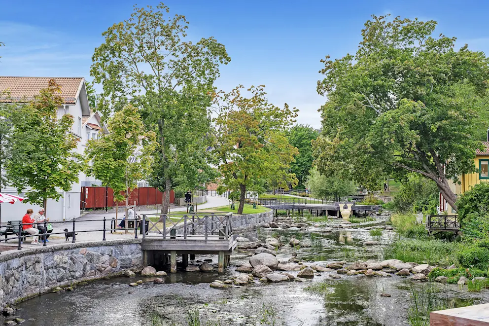 Vy över Norrtäljeån som slingrar sig genom hela staden