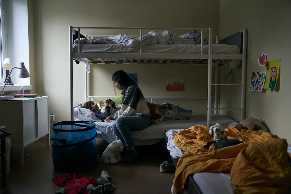 Genom att ge familjer ett tryggt och långsiktigt hem i rätt tid bryts hemlösheten innan den blir akut