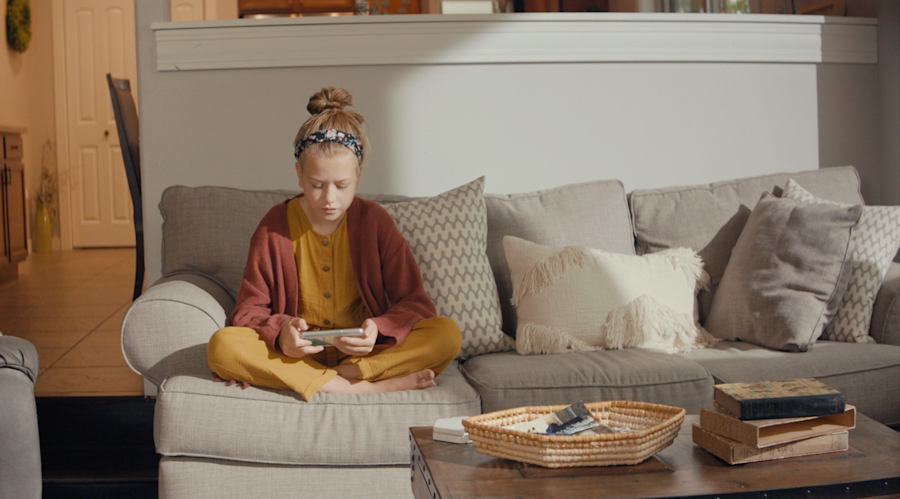 Gå på visning med barn bild