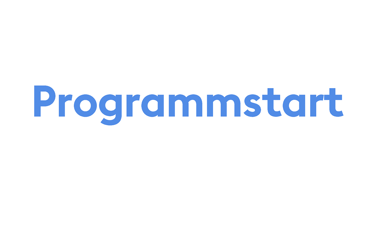 Blaue Schrift „Programmstart“ auf weißen Hintergrund