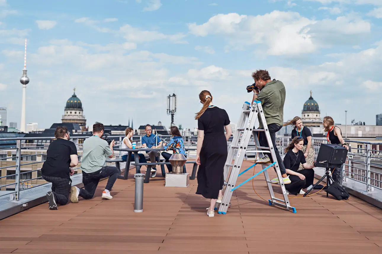 Fotoshooting auf einer Dachterasse in Berlin-Mitte