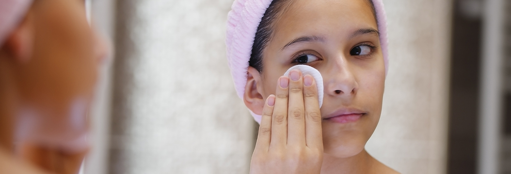 Prácticas populares que afectan tu piel: ¿qué hacer y qué evitar? - Pomys