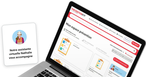 Ordinateur portable montrant une page de prévention BTP avec une assistante virtuelle appelée Nathalie qui accompagne les utilisateurs