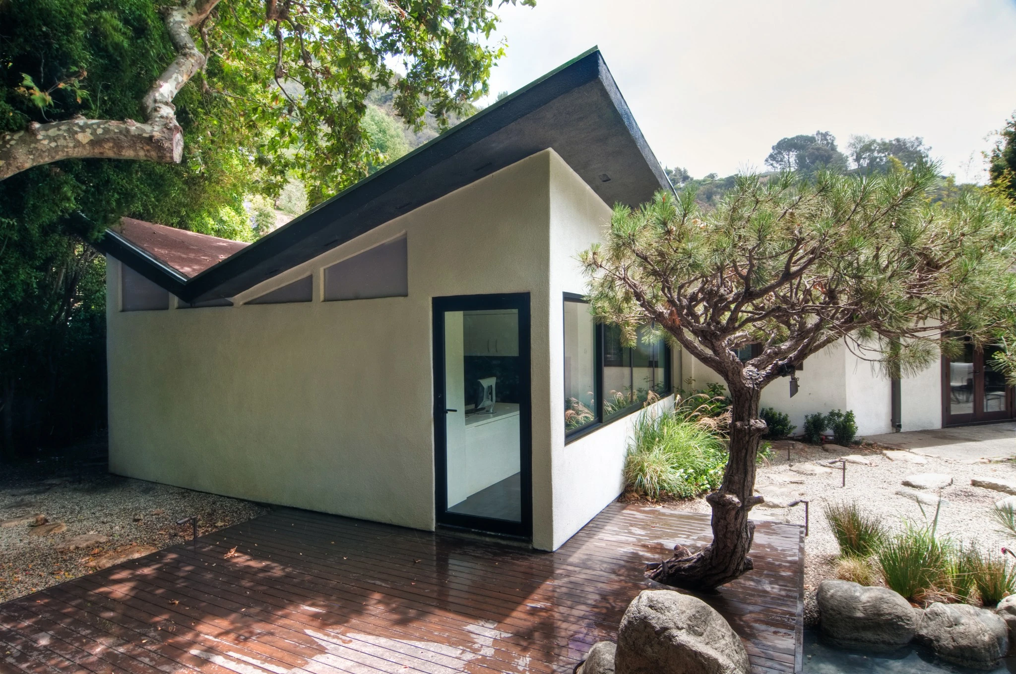 DSC0304 3 2-Edit-med-2048x1360