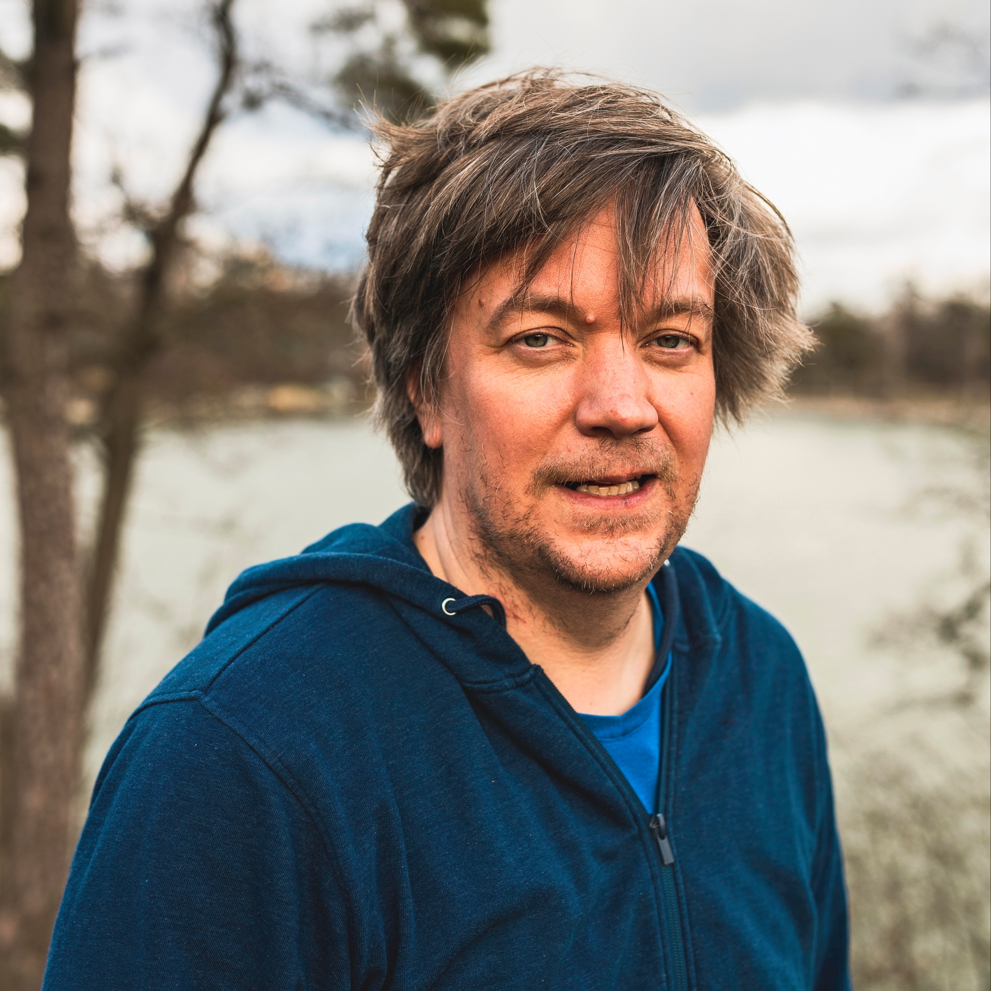 Teemu Keskisarja kasvokuvassa