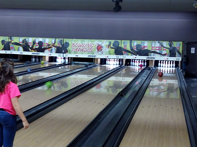 bowlinggranollers