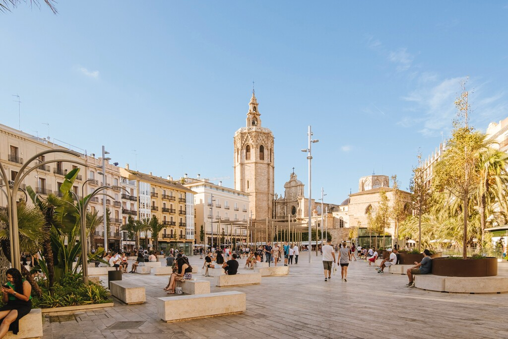 Plaza de la Reina