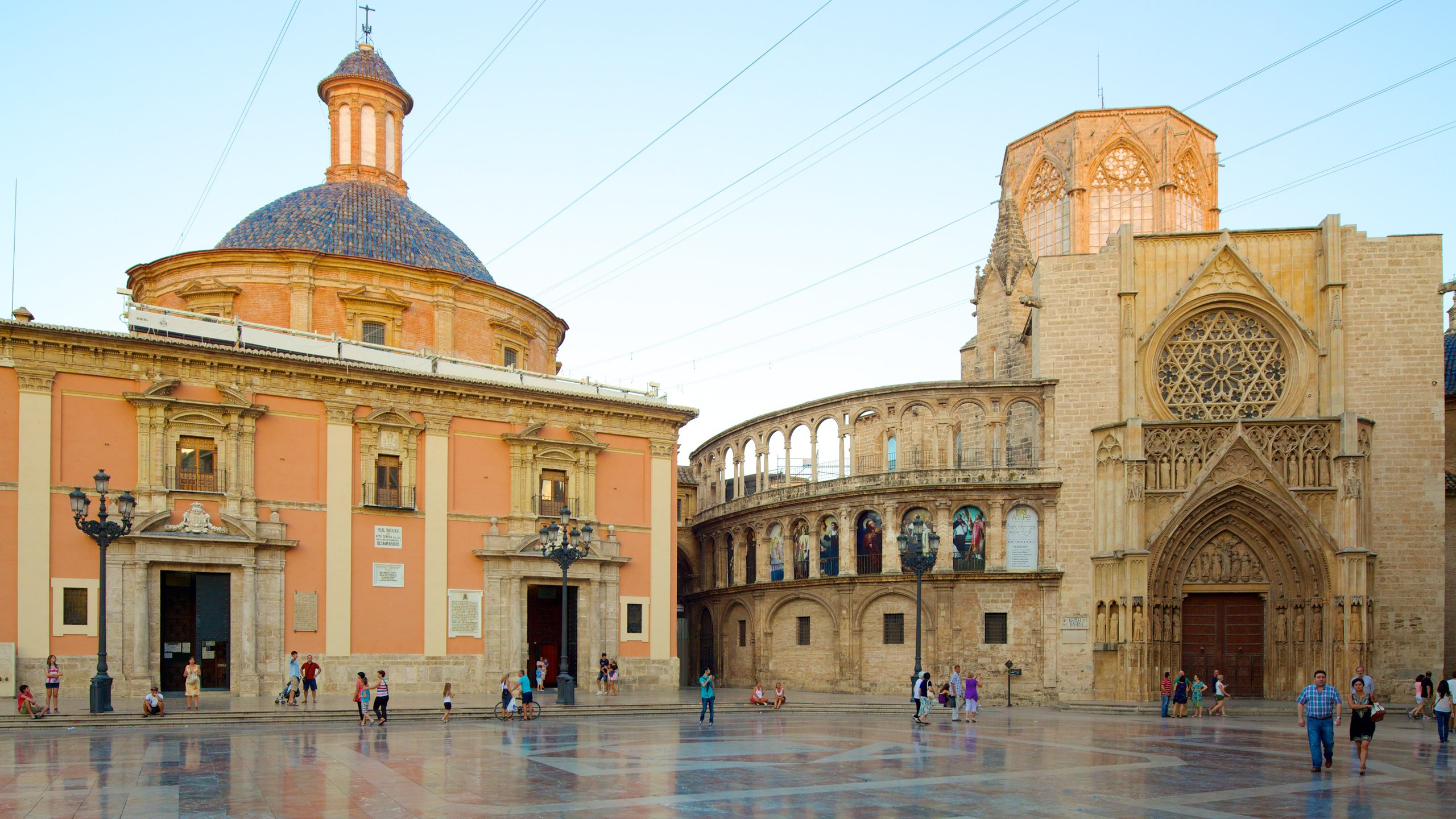 Plaza de la Virgen (Plaça de la Mare de Déu)