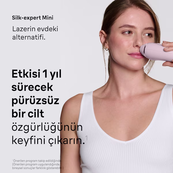 Üst dudağında Braun Silk·expert Mini kullanan bir kadının fotoğrafı. Üst dudağında Braun Silk·expert Mini kullanan bir kadının fotoğrafı.