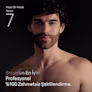 Braun Series 7 hepsi bir arada düzeltici kitini kullandıktan sonra genç üstsüz adam