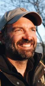 Over the last 20+ years, Paul Mungeam, Mungo, has excelled as a cameraman – specialising in Adventure TV and since 2017, stepped in front of the camera.
Over the duration of his career, Mungo has travelled to over 85 countries, filming for all the major broadcasters and working with the biggest names on TV: Bear Grylls, Will Ferrell, Ben Stiller, Kate Winslet, Simon Cowell, Freddie Flintoff and Charley Boorman (to name but a few). During his extensive travels, Mungo has experienced first-hand the sublime to the ridiculous – the sky is the limit.

Following his demand in Adventure TV, in 2017 Mungo stepped in front of the camera to front his very own show. ‘Expedition Mungo’ was a 6-part series airing on Discovery Channel’s Animal Planet in the US, the first episode was the channels highest rated premiere in two years. Following the series’ huge success, the show went on to air in 53 territories around the globe.

 As well as being an author of two published books, ‘MUNGO – The Cameraman’ and ‘MUNGO – Living The Dream’ Mungo is also a popular motivational speaker.