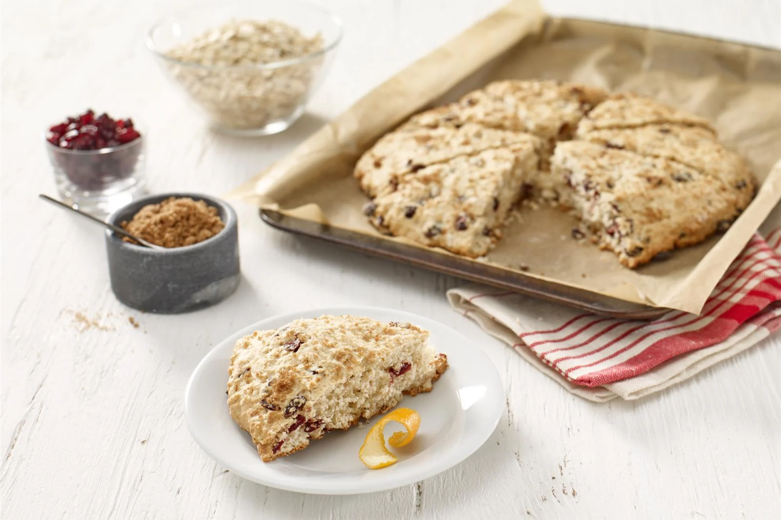 Scones légers à l'avoine et aux cranberries