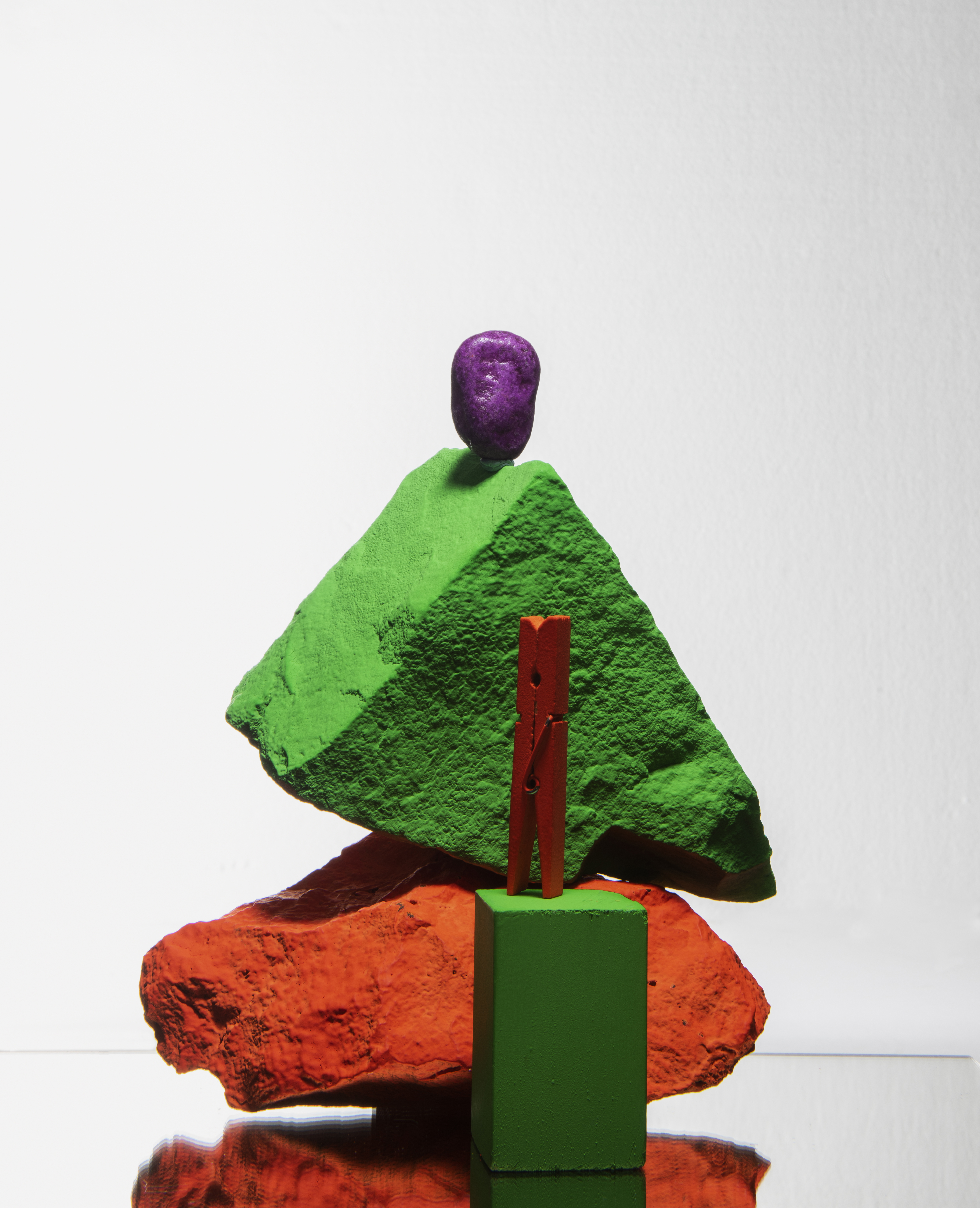 still-life-small-decorative-objects