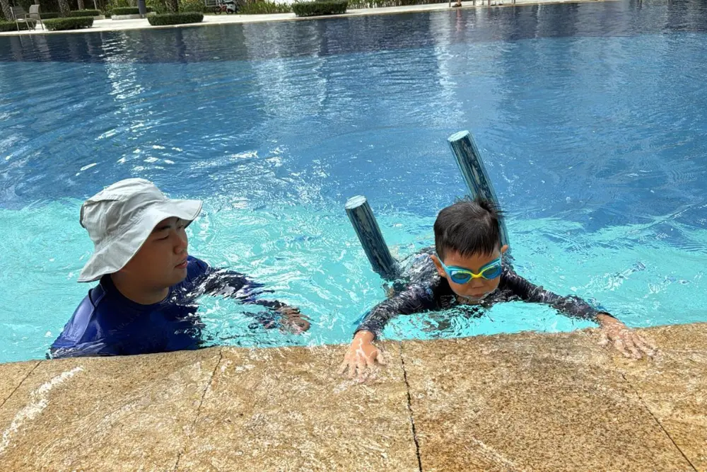 /blog/how-water-therapy-benefits-children-with-special-needs