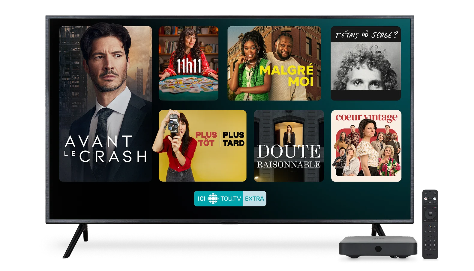 Un téléviseur, un boîtier numérique et une télécommande. Le téléviseur montre plusieurs affiches de contenus populaires disponibles sur ICI TOU.TV EXTRA.