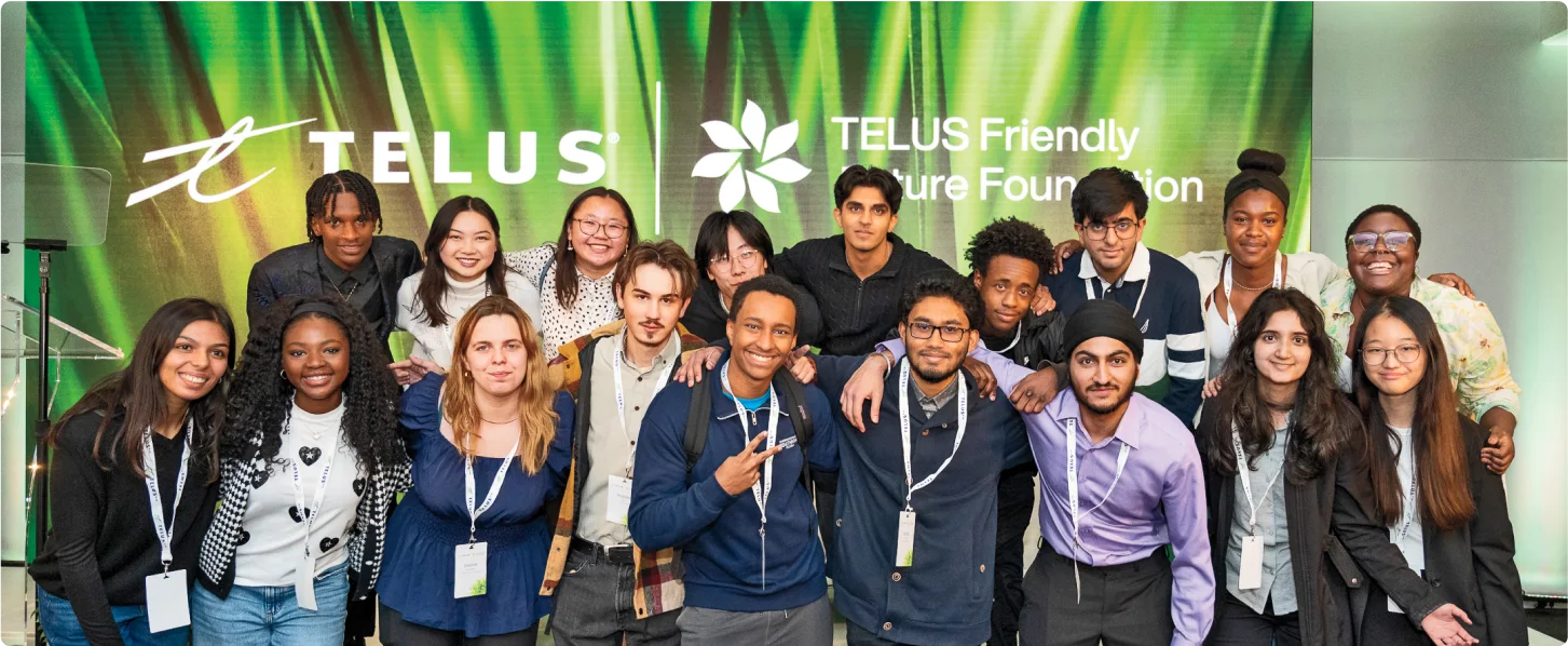 Group photo of 2023 TELUS Student Bursary recipients.