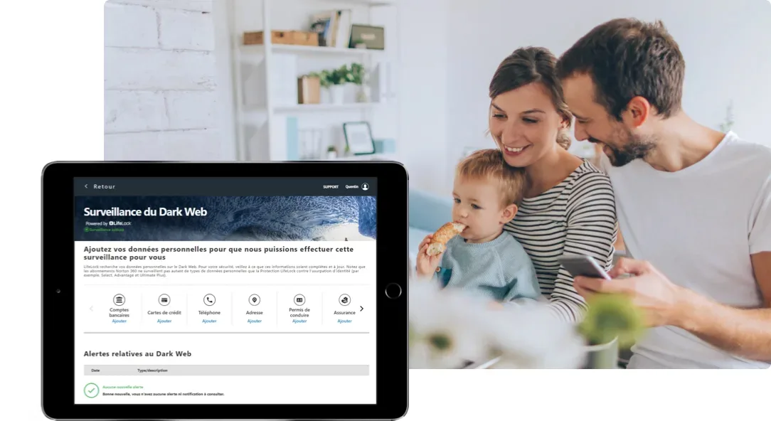 Les membres d’une famille avec leurs appareils mobiles. Un gros plan d’une tablette montre l’écran de Surveillance du Web clandestin.
