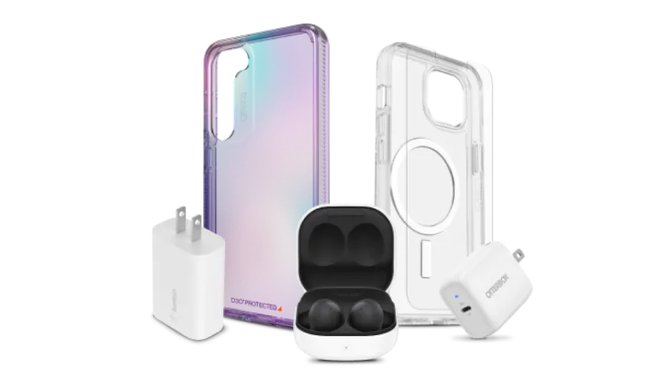 Different accessories, chargers, screen protectors, wireless headphones and smartphone cases.