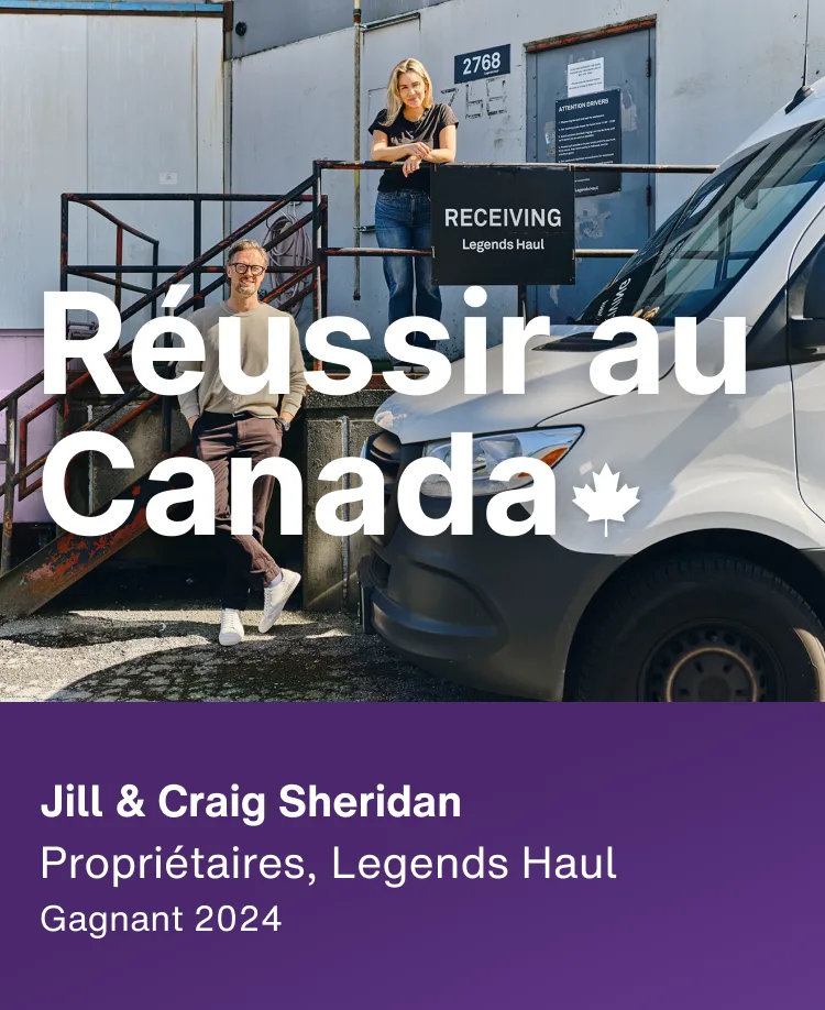 Jill et Craig Sheridan, propriétaires de Legends Haul et lauréats de 2024, se tiennent à l'extérieur de leur entrepôt et sourient fièrement. Sur le texte de superposition, on peut lire « Made it in Canada », avec une feuille d'érable.