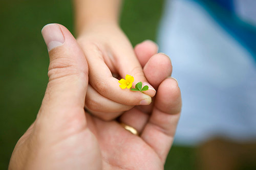 Blog image for Should you bring children to a funeral?