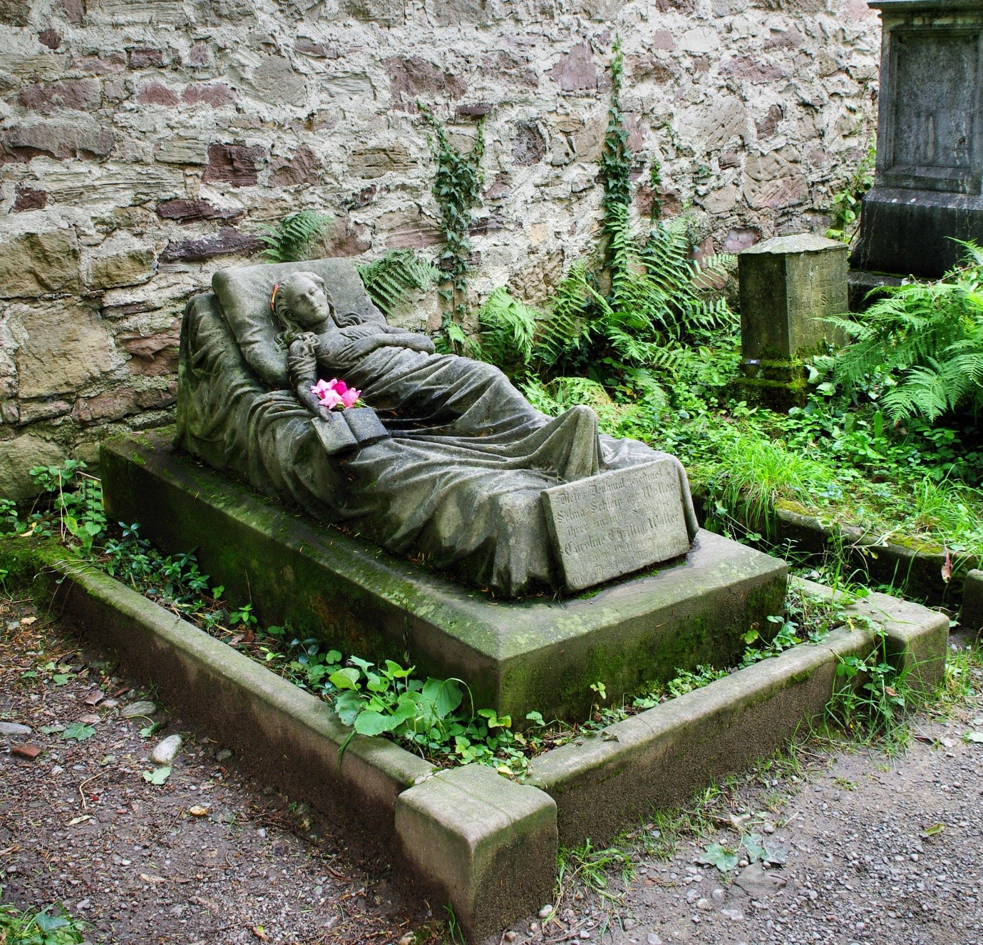Mystery of the sleeping girl  - unusual gravestones blog